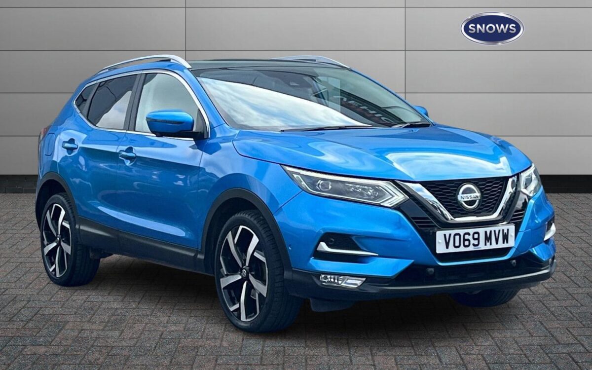 Nissan-Qashqai-1.3 DIG-T Tekna Euro 6 (s/s) 5dr-Tekna-5-door-Hatchback-model-year-2019