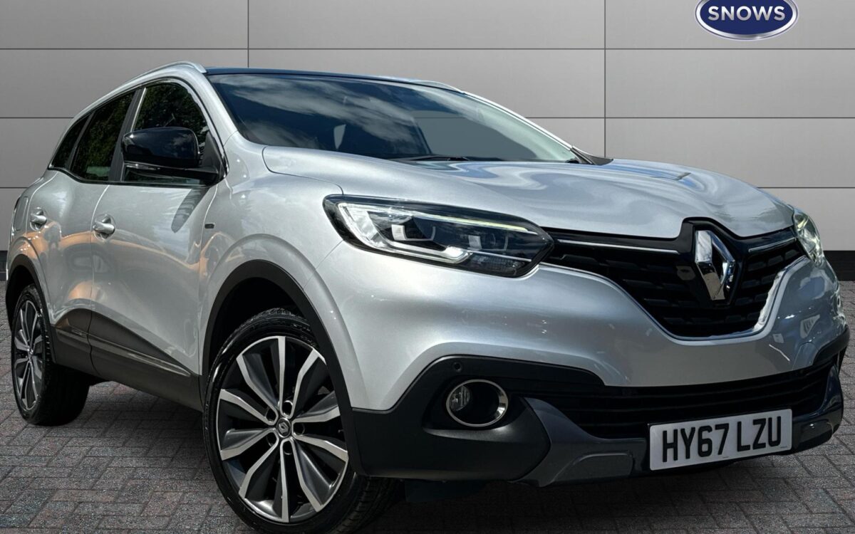 Renault-KADJAR-1.2 TCe Signature Nav Euro 6 (s/s) 5dr-Signature Nav-5-door-Hatchback-model-year-2017