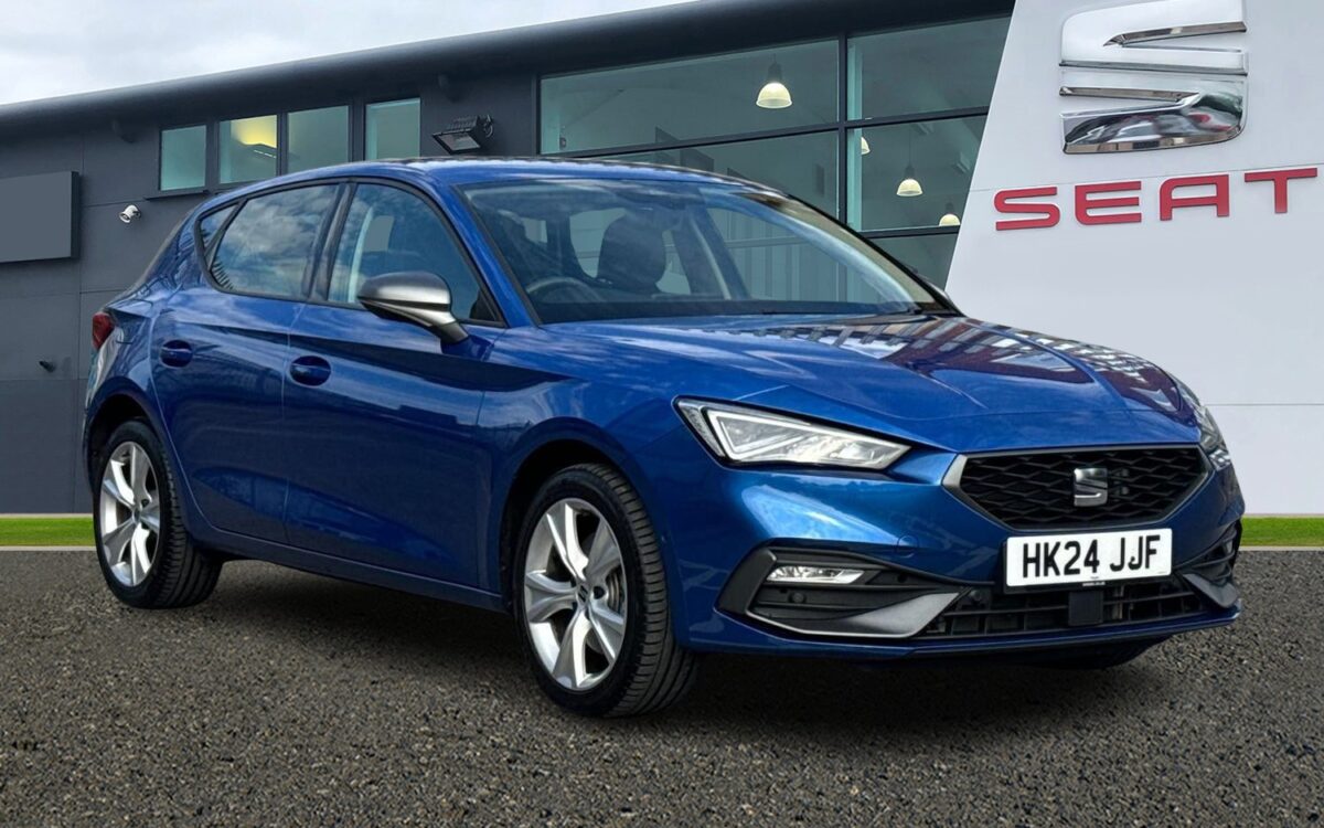 SEAT-Leon-1.4 e-HYBRID (204ps) FR DSG-MK4 (SE380)-5-door-Hatchback-model-year-2024