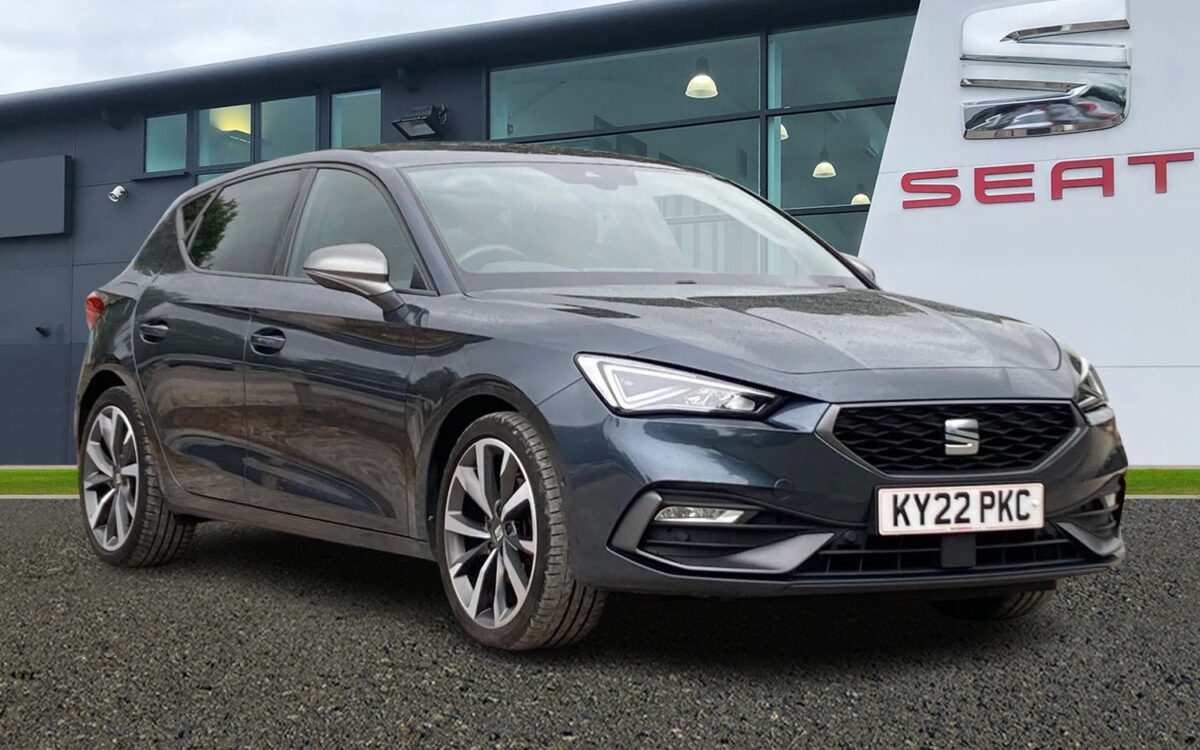 SEAT-Leon-5dr (2016) 1.5 eTSI (150ps) FR Sport DSG-MK4 (SE380)-5-door-Hatchback-model-year-2022