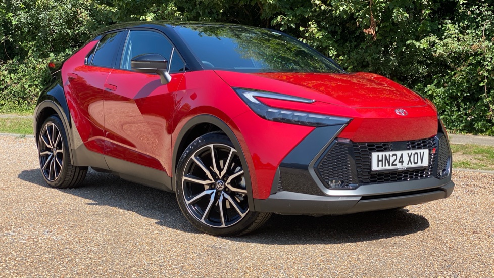 Toyota-CHR-2.0 VVT-h 13.6 kWh GR SPORT CVT Euro 6 (s/s) 5dr-CR2-5-door-Hatchback-model-year-2024