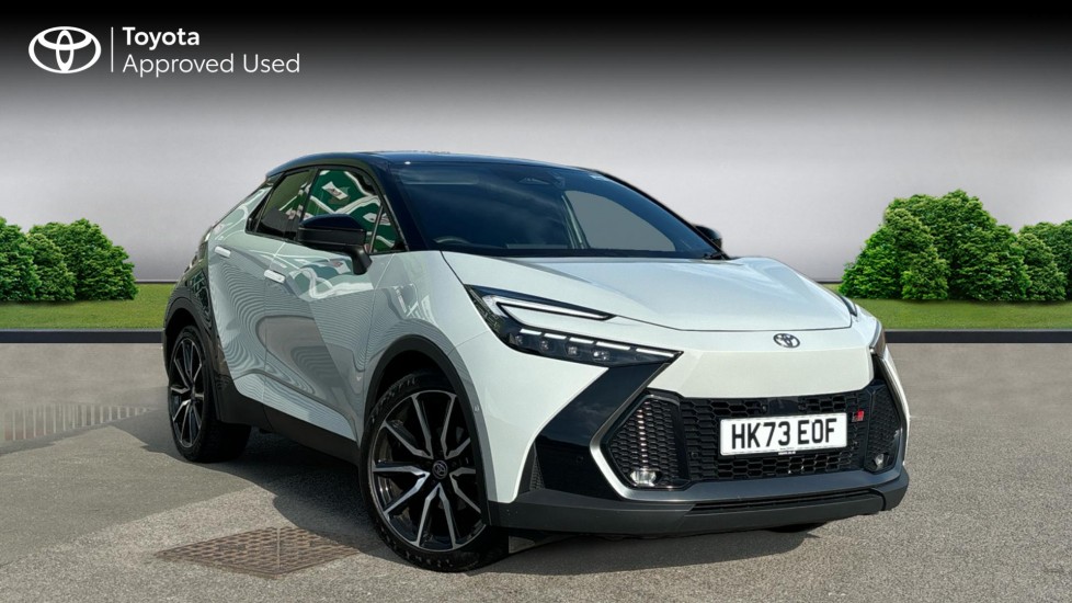 Toyota-CHR-2.0 VVT-h GR SPORT CVT Euro 6 (s/s) 5dr-CR2-5-door-Hatchback-model-year-2023