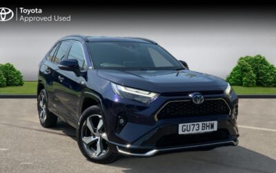 Used Toyota RAV-4 for sale 2.5 VVT-h 18.1 kWh Design CVT 4WD Euro 6 (s/s) 5dr in Hampshire GU73