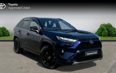 Used Toyota RAV4 for sale 2.5 VVT-h Dynamic CVT Euro 6 (s/s) 5dr in Hampshire HK24