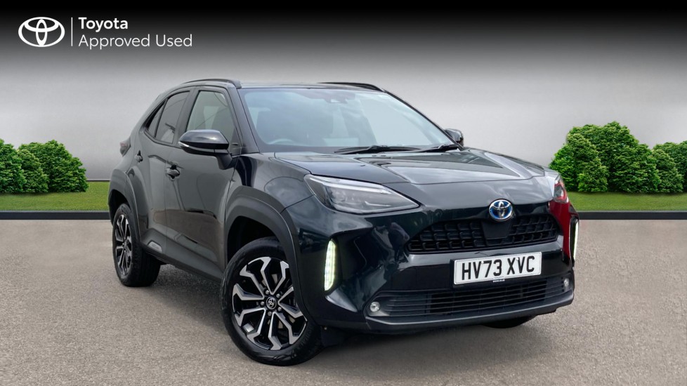 Toyota-Yaris Cross-1.5 VVT-h Design E-CVT Euro 6 (s/s) 5dr-Y1C-5-door-Hatchback-model-year-2023