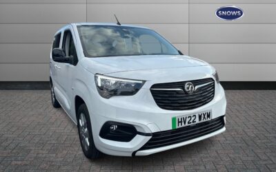 Used Vauxhall Combo Life for sale 50kWh SE Auto 5dr (5 Seat, 7.4kW Charger) in Hampshire HV22