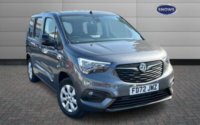 Used Vauxhall Combo Life for sale 50kWh SE Auto 5dr (5 Seat, 7.4kW Charger) in Hampshire FD72