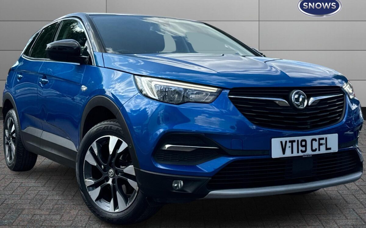 Vauxhall-Grandland X-1.2 Turbo Sport Nav Euro 6 (s/s) 5dr-Sport Nav-5-door-Hatchback-model-year-2019