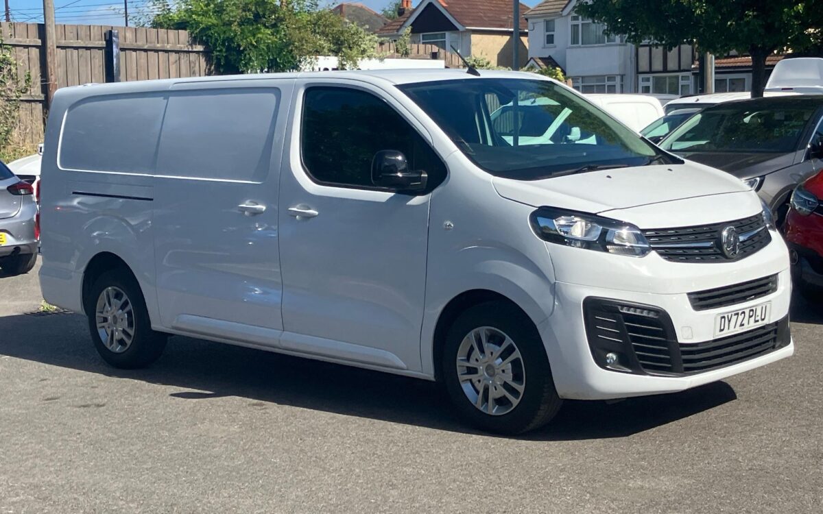 Vauxhall-Vivaro-1.5 Turbo D 2900 Sportive L2 H1 Euro 6 (s/s) 6dr-Sportive-6-door-Van-model-year-2022