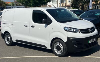 Used Vauxhall Vivaro for sale 3100 75kWh Prime Auto L1 H1 6dr (7.4kW Charger) in Hampshire BD73