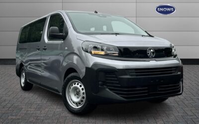 Used Vauxhall Vivaro-E Life for sale 50kWh Combi XL MPV Auto LWB 5dr (9 Seat, 7.4kW Charger) in Hampshire