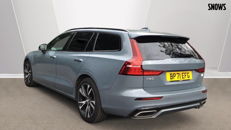 T6 AWD plug-in hybrid-MK2 (225)-5-door-Estate-model-year-2022