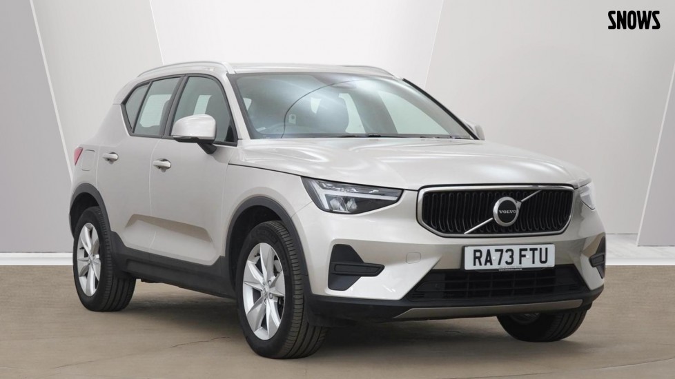 Volvo-XC40-Core