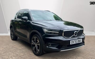 Used Volvo XC40 for sale Inscription Pro, B4 mild hybrid in Hampshire OV70