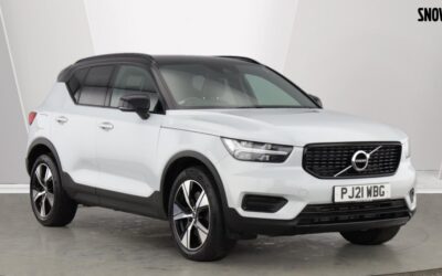 Used Volvo XC40 for sale Recharge R-Design, T4 plug-in hybrid (LED Headlights) in Hampshire PJ21