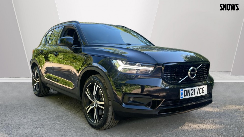 Volvo-XC40-Recharge R-Design