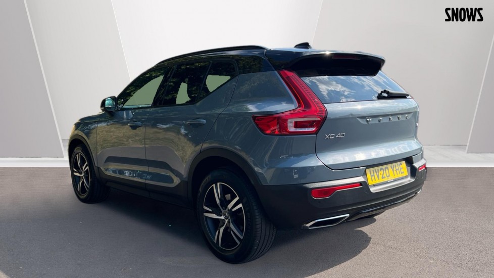 used-Volvo-XC40-T4-FWD-R-Design-Automatc-Crossover-5-door-model-year-2020-18223179-1