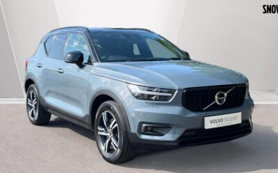 Used Volvo XC40 for sale T4 FWD R-Design Automatc in Hampshire HV20