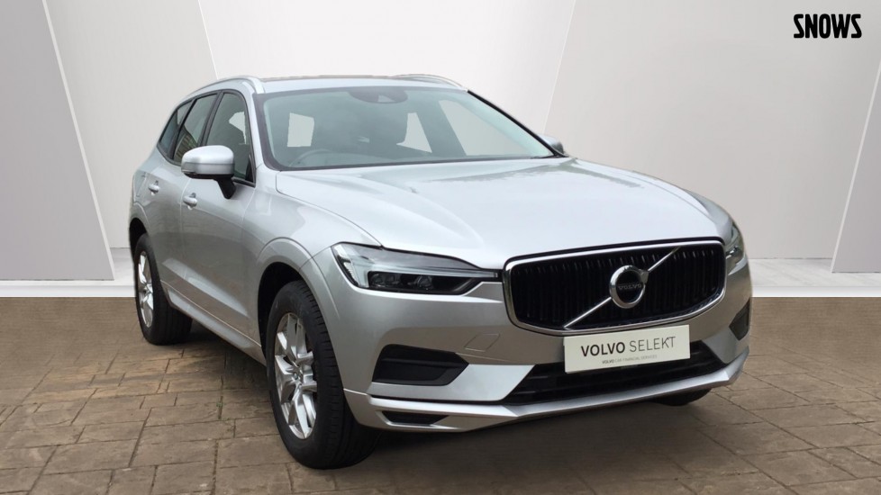 Volvo-XC60-Momentum